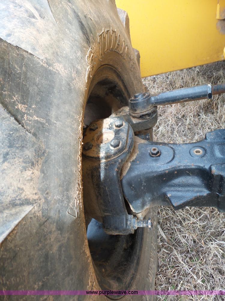 image for item L6278 2006 Vermeer RT1250 rock saw