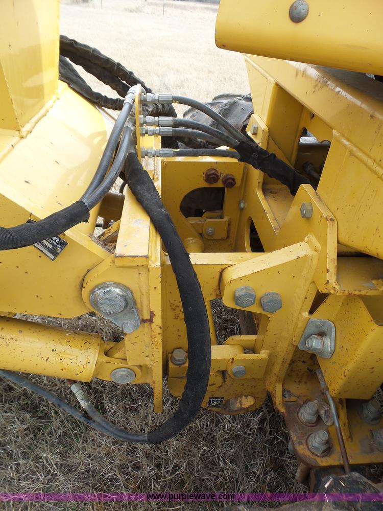 image for item L6278 2006 Vermeer RT1250 rock saw