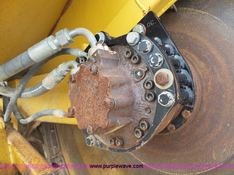 image for item L6278 2006 Vermeer RT1250 rock saw