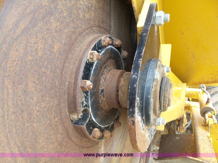 image for item L6278 2006 Vermeer RT1250 rock saw