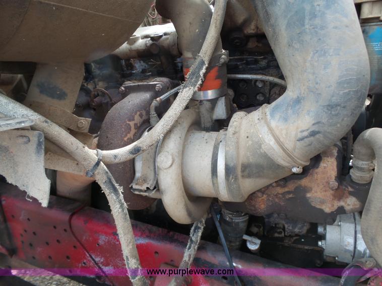 image for item L6279 1981 Ford LTS9000 flatbed truck