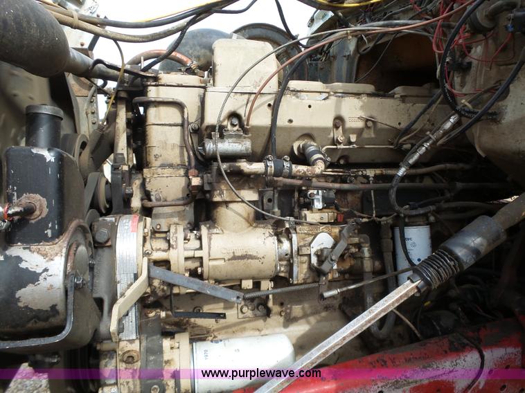 image for item L6279 1981 Ford LTS9000 flatbed truck