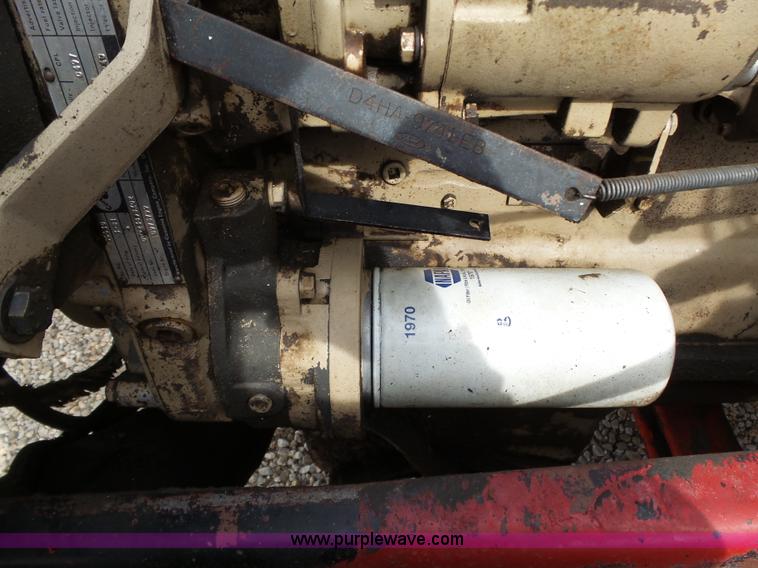 image for item L6279 1981 Ford LTS9000 flatbed truck