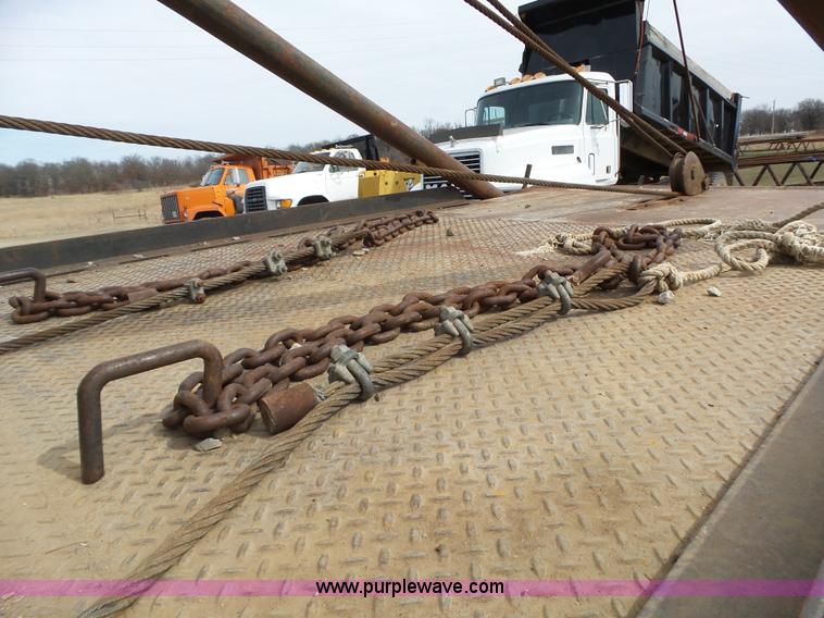 image for item L6279 1981 Ford LTS9000 flatbed truck