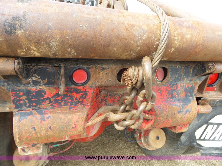 image for item L6279 1981 Ford LTS9000 flatbed truck