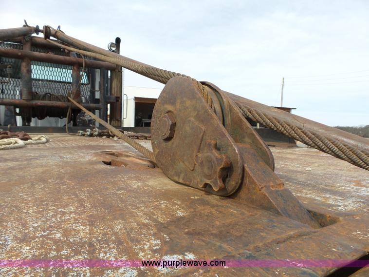 image for item L6279 1981 Ford LTS9000 flatbed truck