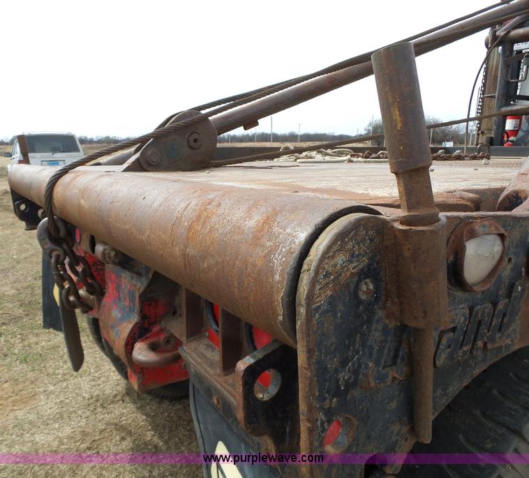 image for item L6279 1981 Ford LTS9000 flatbed truck