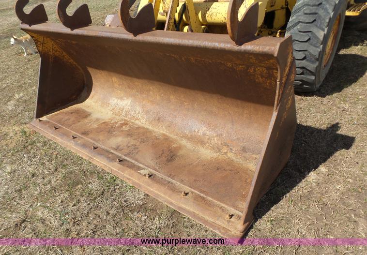 image for item L6280 1996 John Deere 310D backhoe