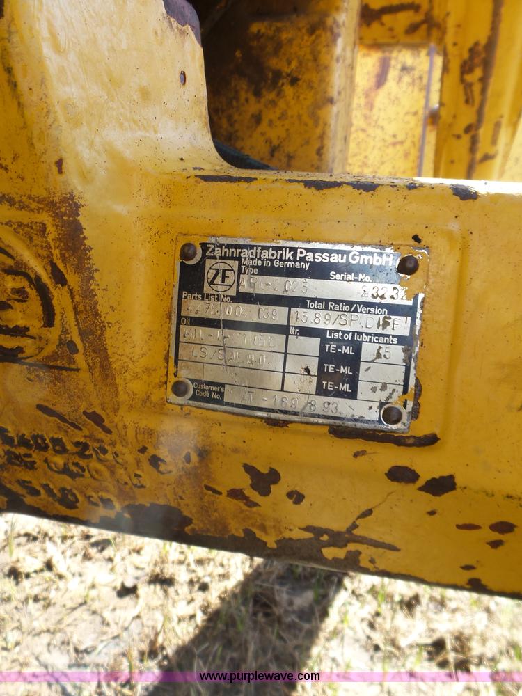 image for item L6280 1996 John Deere 310D backhoe