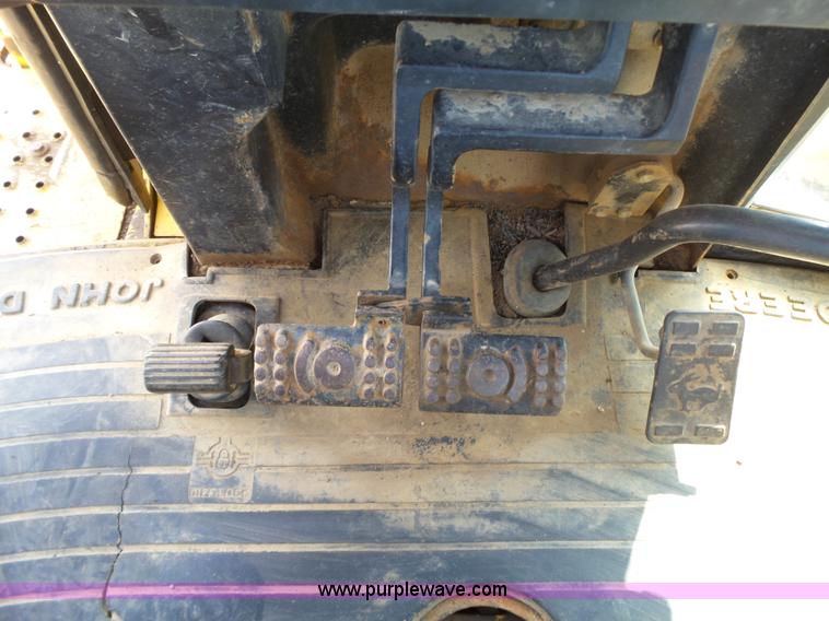 image for item L6280 1996 John Deere 310D backhoe