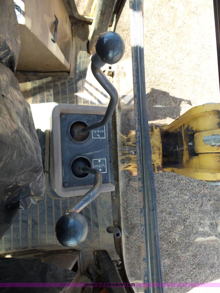 image for item L6280 1996 John Deere 310D backhoe