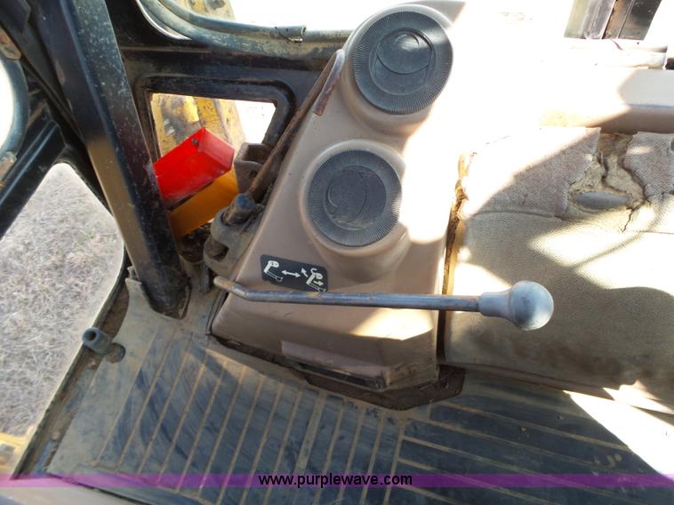 image for item L6280 1996 John Deere 310D backhoe