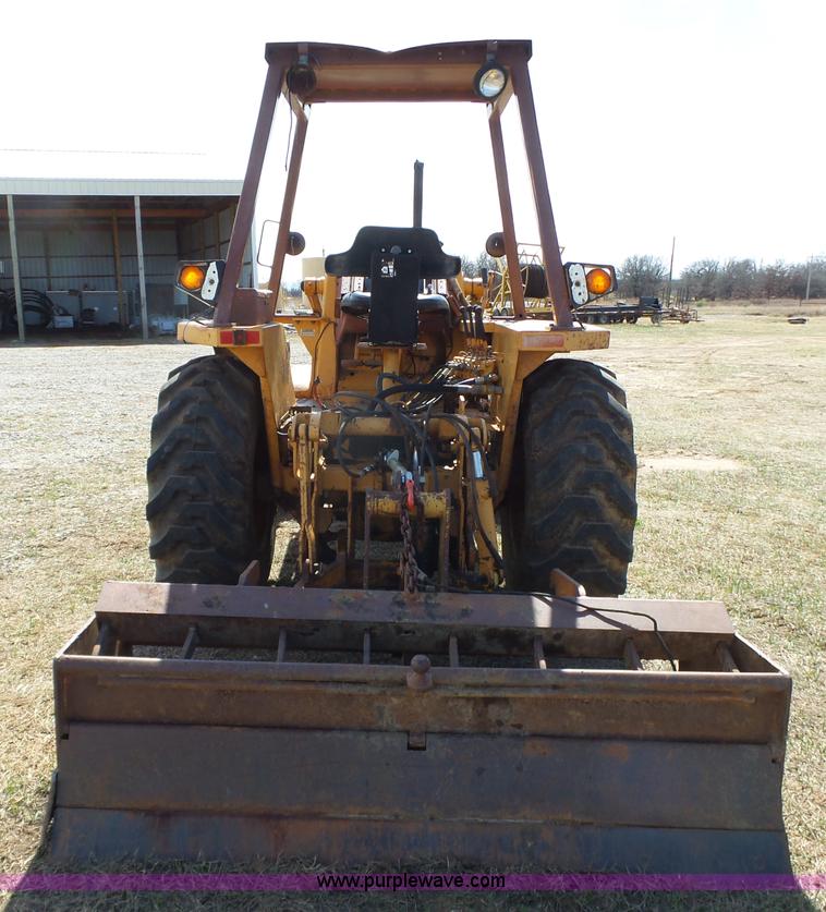 image for item L6281 1988 Case 480E landscape tractor
