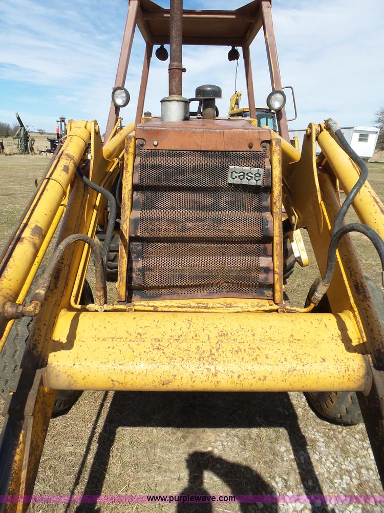 image for item L6281 1988 Case 480E landscape tractor