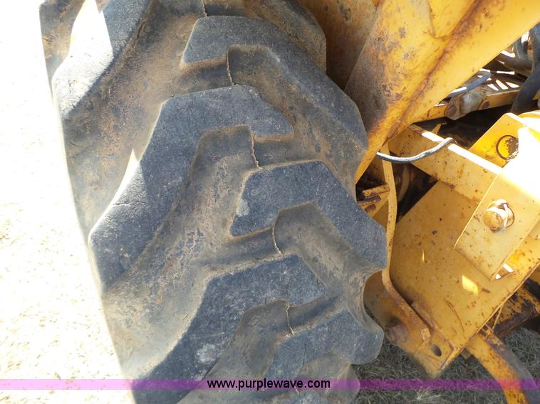 image for item L6281 1988 Case 480E landscape tractor