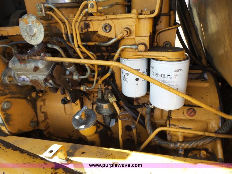 image for item L6281 1988 Case 480E landscape tractor