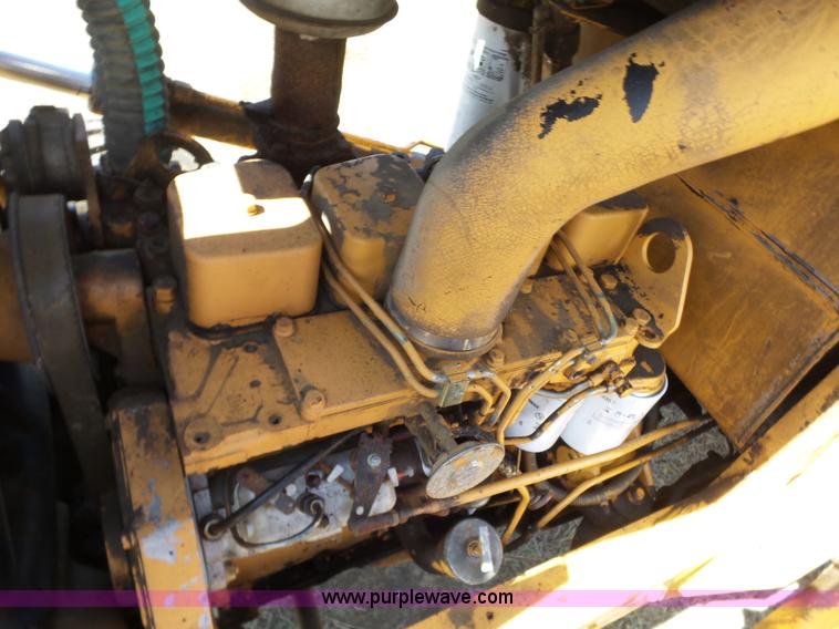 image for item L6281 1988 Case 480E landscape tractor