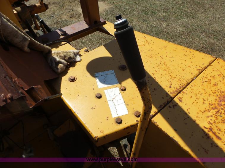 image for item L6281 1988 Case 480E landscape tractor