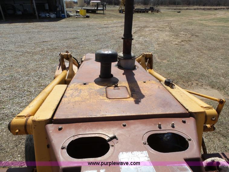 image for item L6281 1988 Case 480E landscape tractor