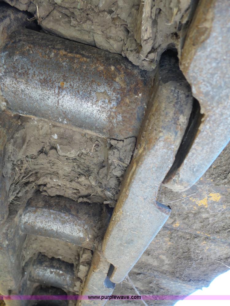 image for item L6282 1980 John Deere 750E dozer