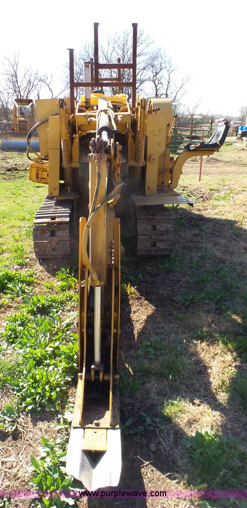 image for item L6283 Vermeer T400-B trencher