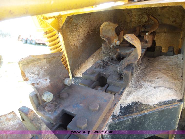 image for item L6283 Vermeer T400-B trencher