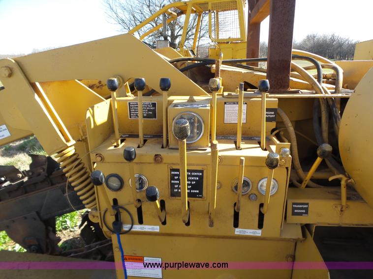 image for item L6283 Vermeer T400-B trencher