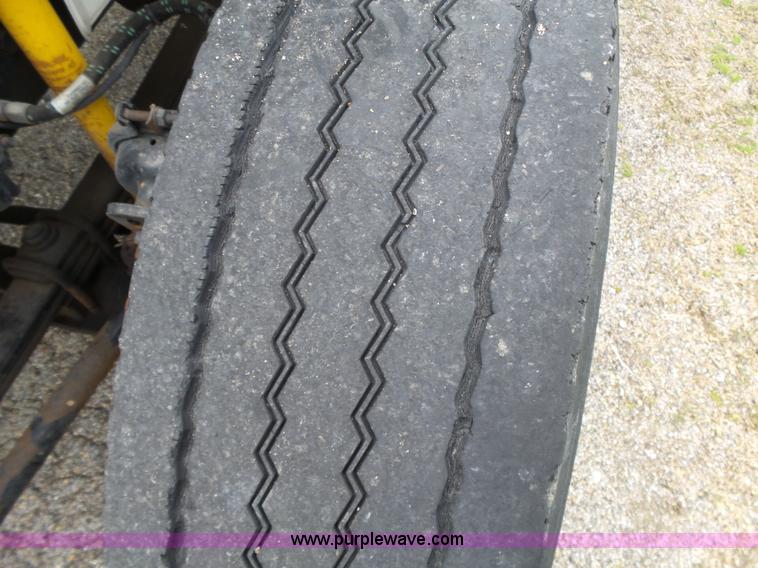 image for item L6286 1999 Freightliner FL60 bucket truck