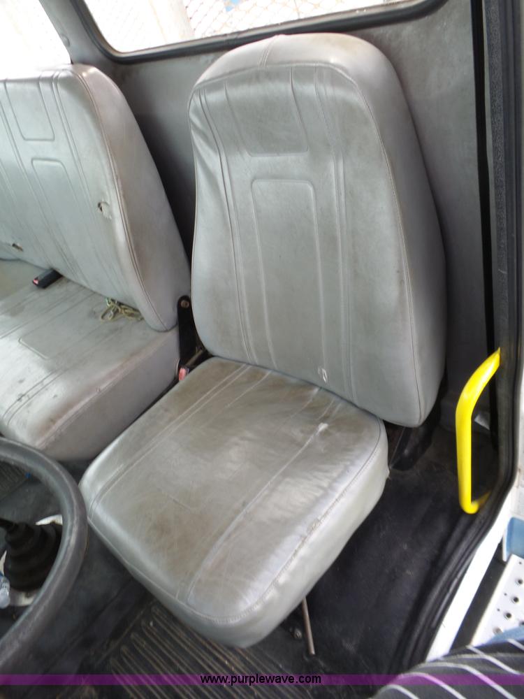 image for item L6286 1999 Freightliner FL60 bucket truck