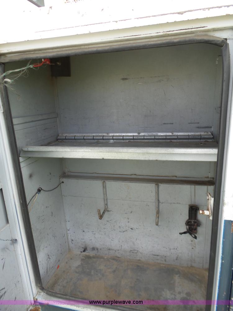 image for item L6286 1999 Freightliner FL60 bucket truck