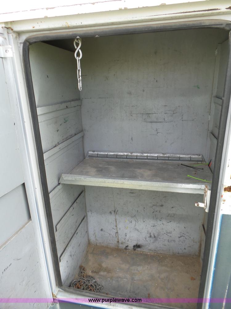 image for item L6286 1999 Freightliner FL60 bucket truck