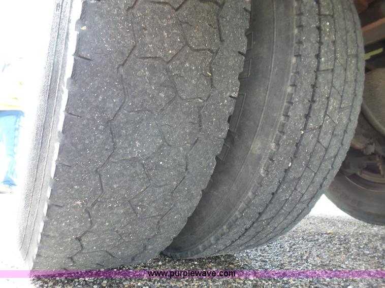 image for item L6286 1999 Freightliner FL60 bucket truck