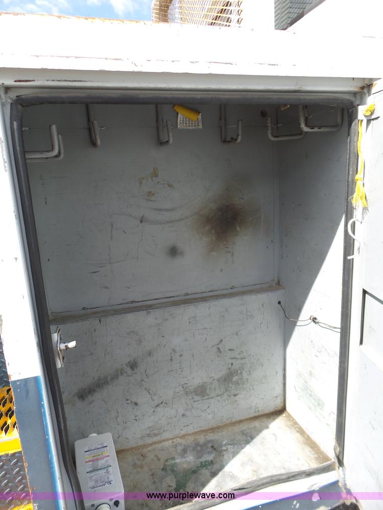 image for item L6286 1999 Freightliner FL60 bucket truck