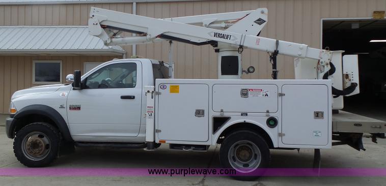 image for item L7135 2011 Dodge Ram 5500 bucket truck