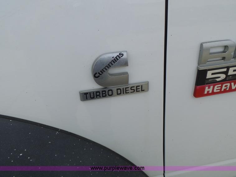 image for item L7135 2011 Dodge Ram 5500 bucket truck