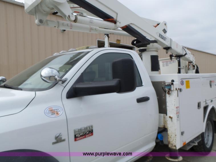 image for item L7135 2011 Dodge Ram 5500 bucket truck