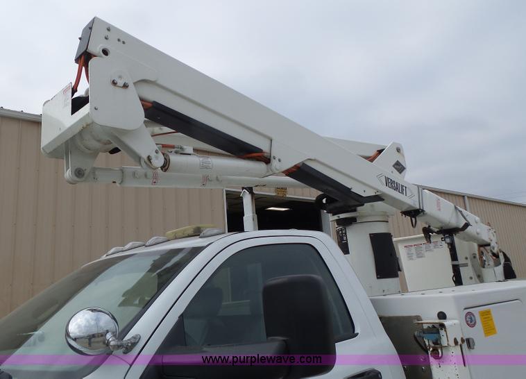 image for item L7135 2011 Dodge Ram 5500 bucket truck