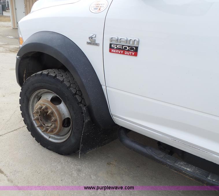 image for item L7135 2011 Dodge Ram 5500 bucket truck