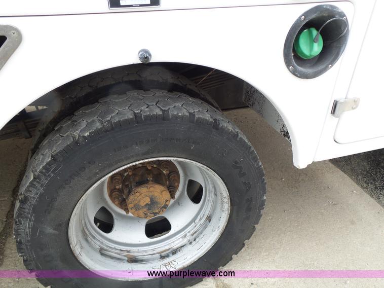 image for item L7135 2011 Dodge Ram 5500 bucket truck