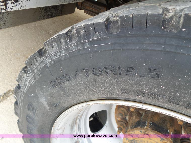 image for item L7135 2011 Dodge Ram 5500 bucket truck