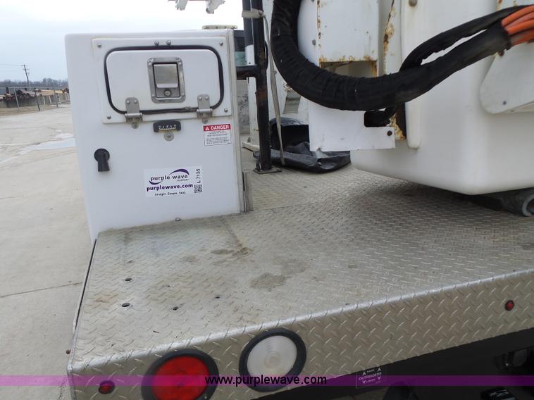 image for item L7135 2011 Dodge Ram 5500 bucket truck