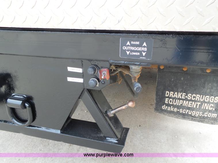 image for item L7135 2011 Dodge Ram 5500 bucket truck