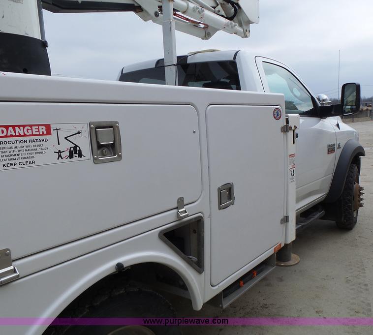 image for item L7135 2011 Dodge Ram 5500 bucket truck