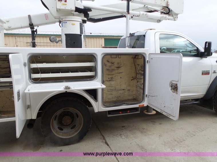 image for item L7135 2011 Dodge Ram 5500 bucket truck