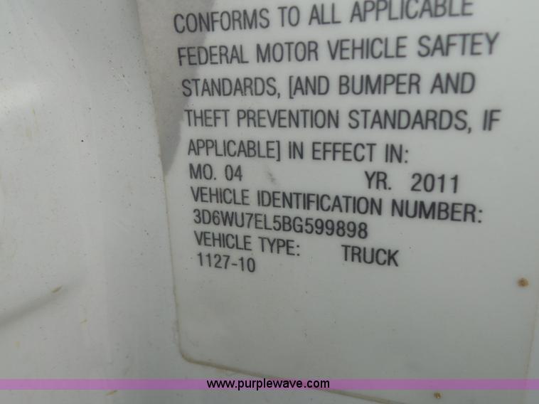 image for item L7135 2011 Dodge Ram 5500 bucket truck