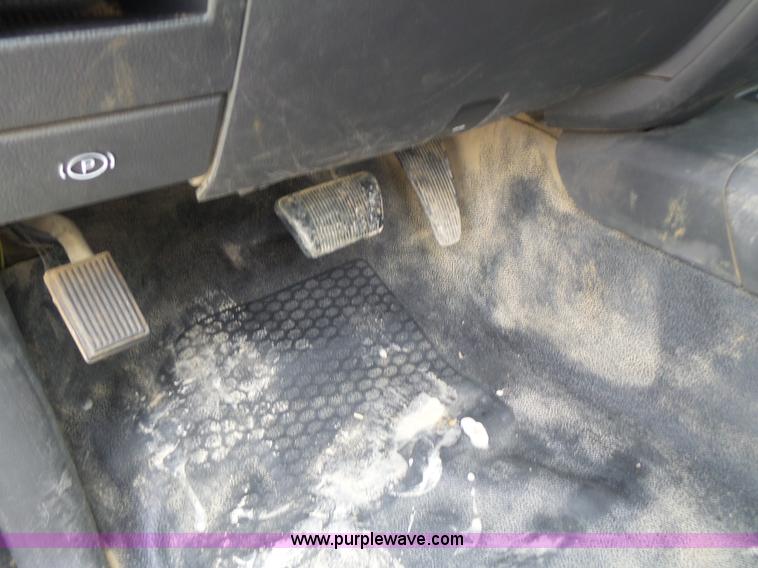 image for item L7135 2011 Dodge Ram 5500 bucket truck