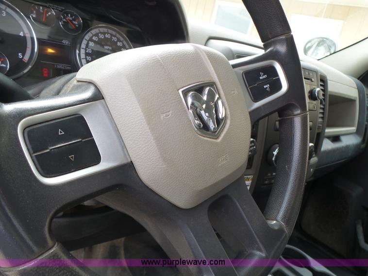 image for item L7135 2011 Dodge Ram 5500 bucket truck