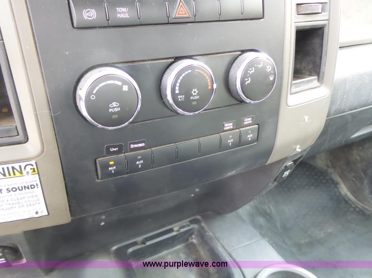 image for item L7135 2011 Dodge Ram 5500 bucket truck