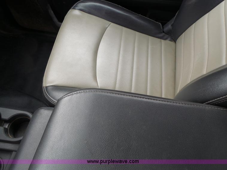 image for item L7135 2011 Dodge Ram 5500 bucket truck