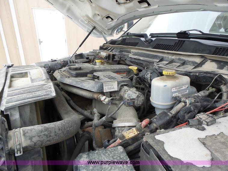 image for item L7135 2011 Dodge Ram 5500 bucket truck